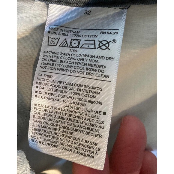 NWT Old Navy Flat Front Chino Shorts Size 32 Men’s Grey - Picture 5 of 9